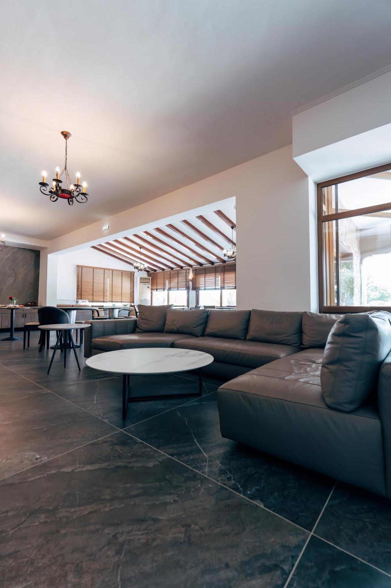 Ángistron Hotel Agistro المظهر الخارجي الصورة