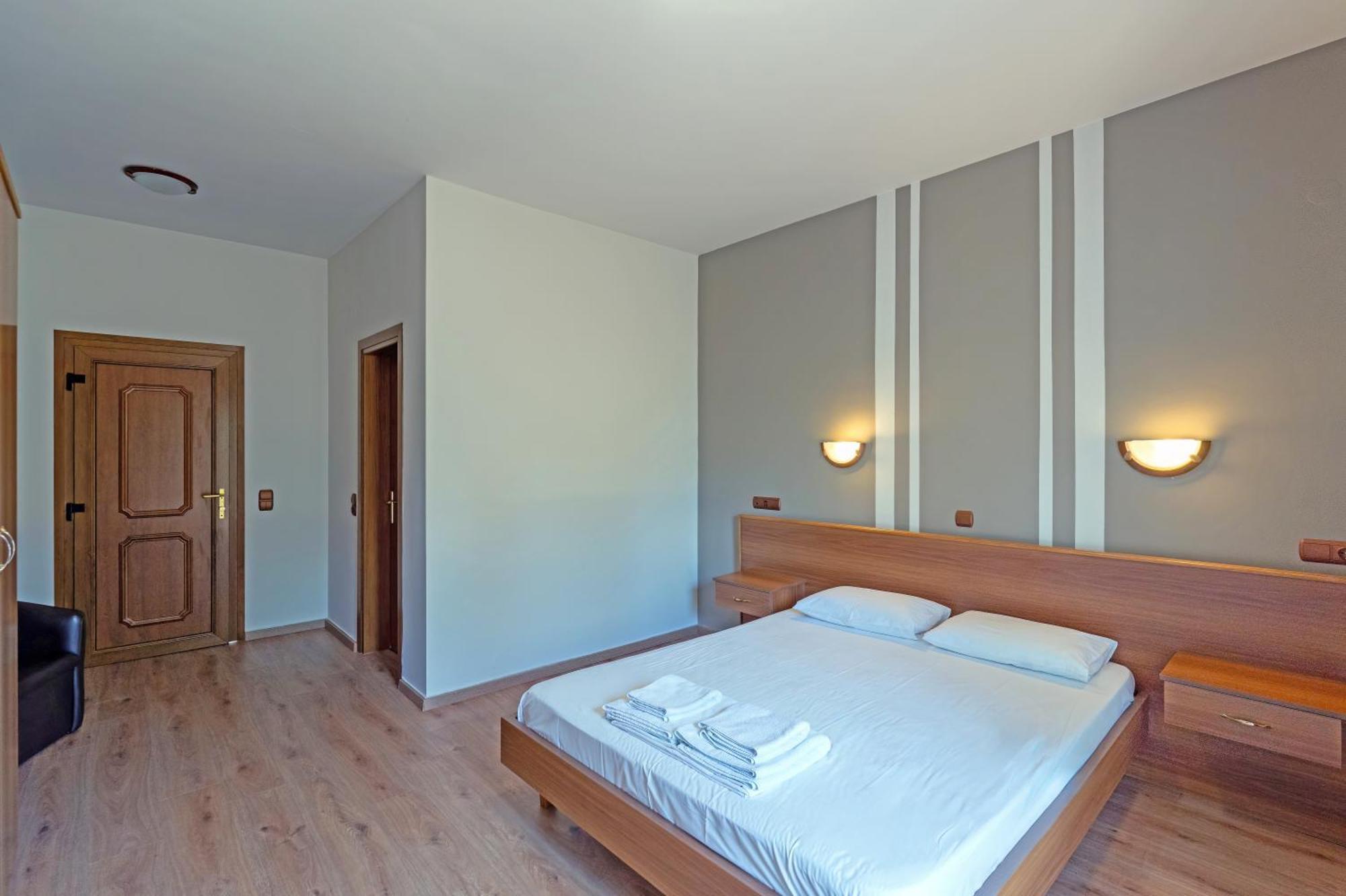 Ángistron Hotel Agistro المظهر الخارجي الصورة