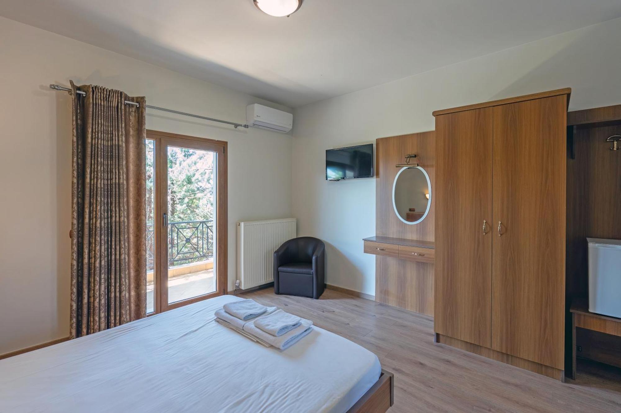Ángistron Hotel Agistro المظهر الخارجي الصورة