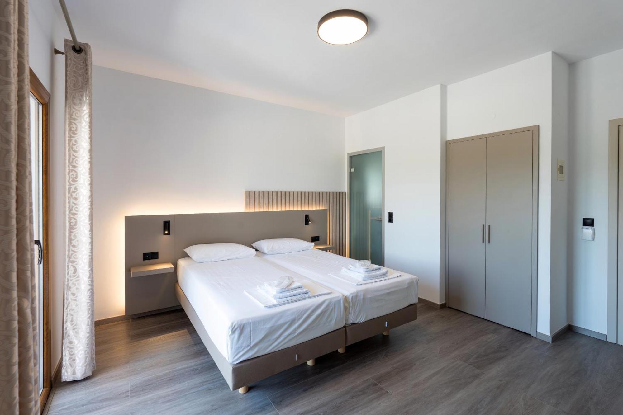 Ángistron Hotel Agistro المظهر الخارجي الصورة