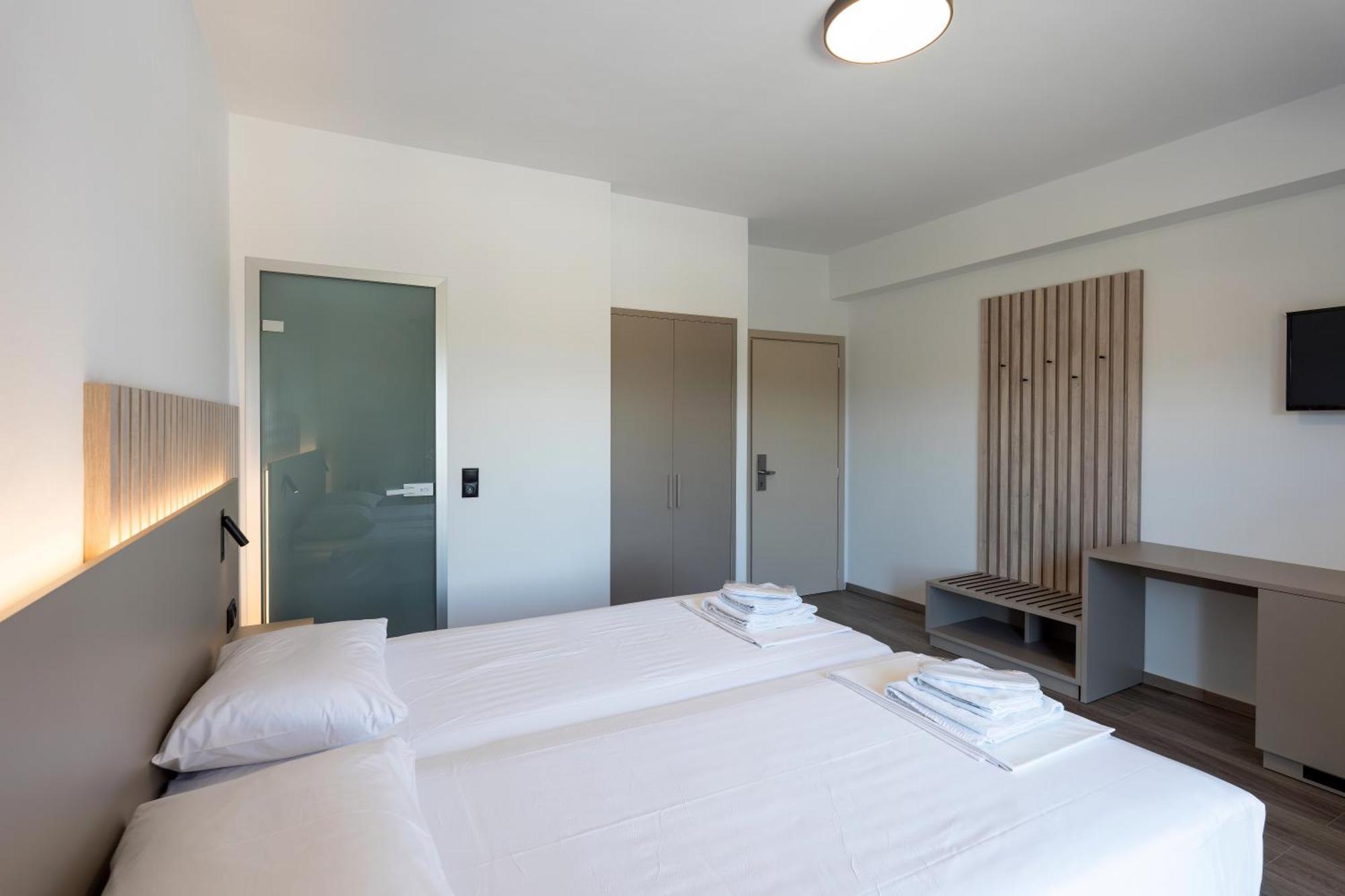 Ángistron Hotel Agistro المظهر الخارجي الصورة