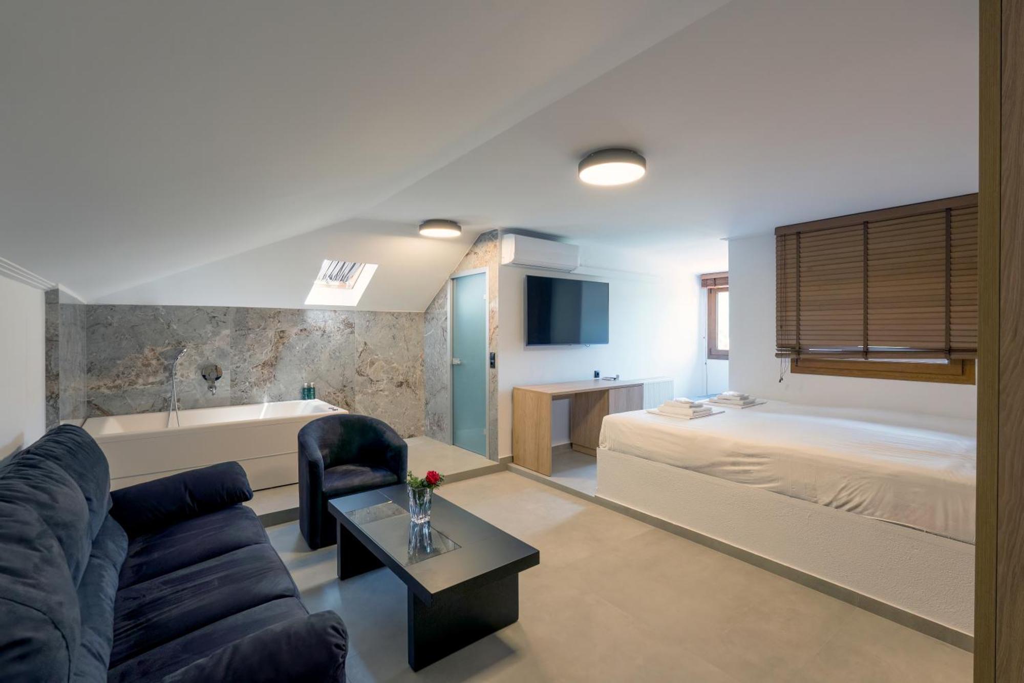 Ángistron Hotel Agistro المظهر الخارجي الصورة