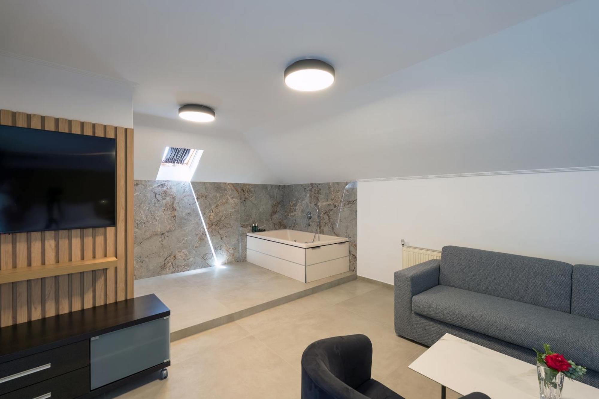 Ángistron Hotel Agistro المظهر الخارجي الصورة