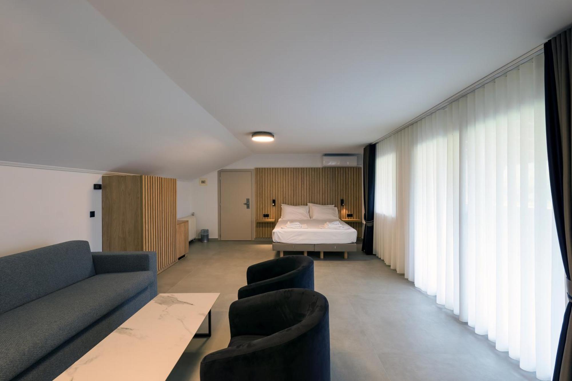 Ángistron Hotel Agistro المظهر الخارجي الصورة