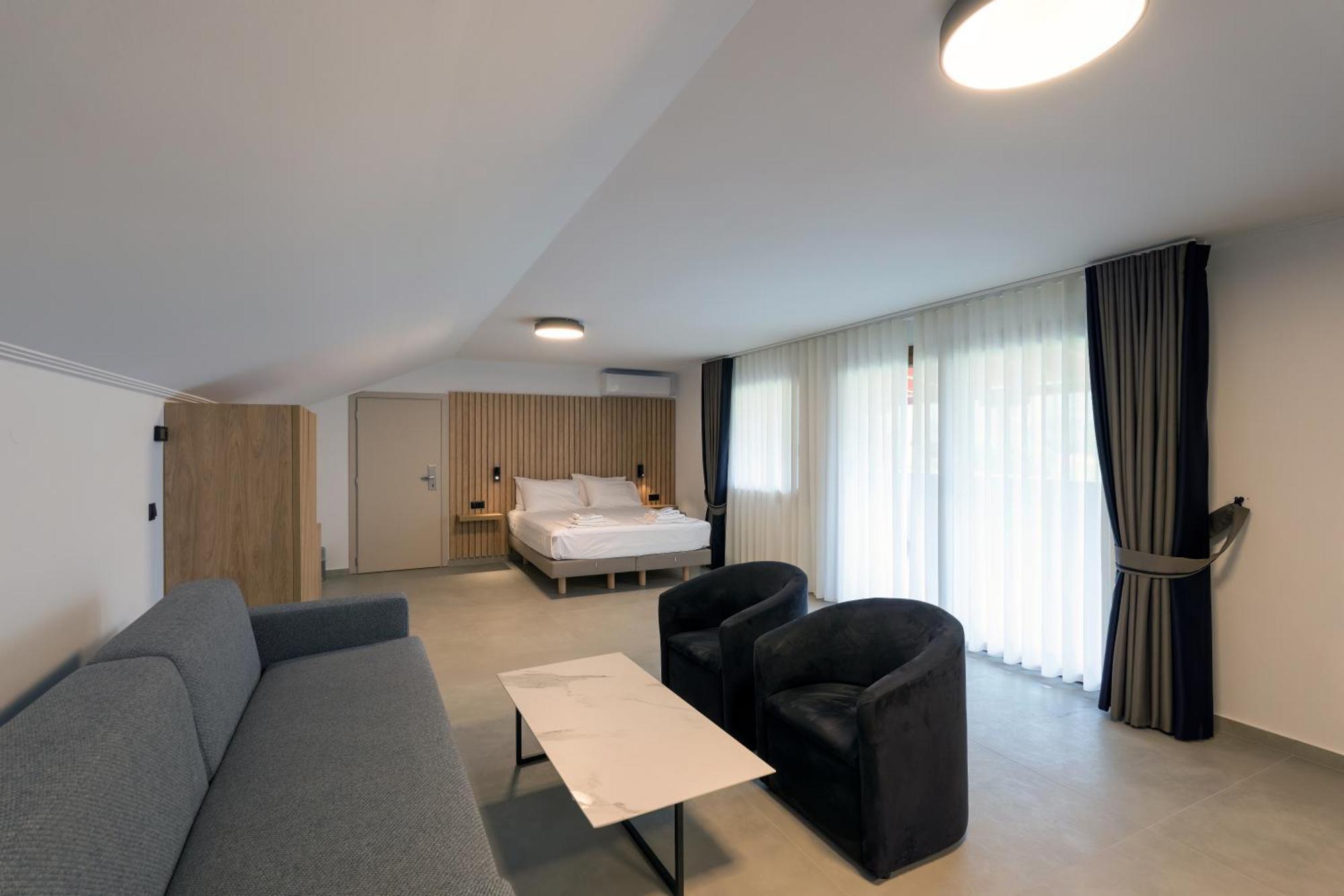 Ángistron Hotel Agistro المظهر الخارجي الصورة